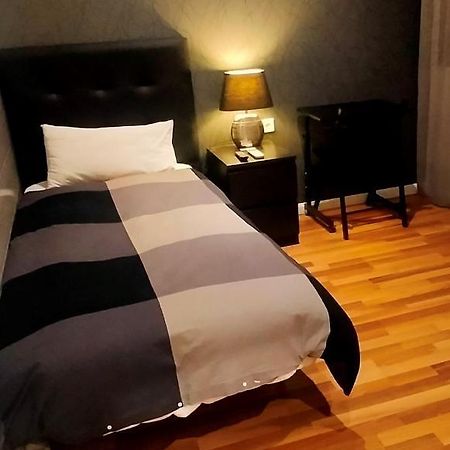 Single Rooms มาดริด ภายนอก รูปภาพ
