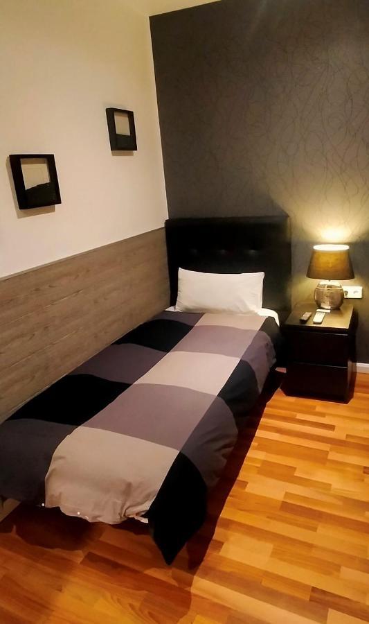 Single Rooms มาดริด ภายนอก รูปภาพ