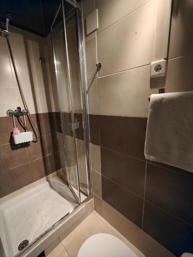 Single Rooms มาดริด ภายนอก รูปภาพ